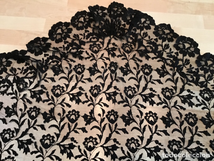Antig&uuml;edades: Mantilla negra madrile&ntilde;a - Foto 4