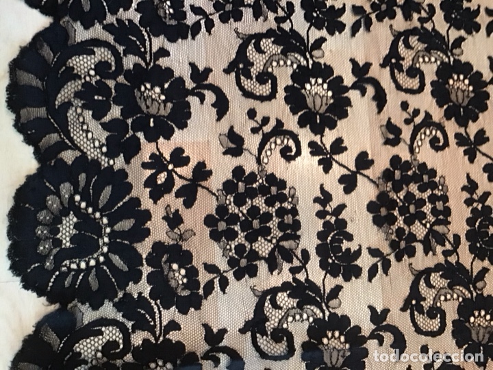 Antig&uuml;edades: Mantilla negra de blonda - Foto 6
