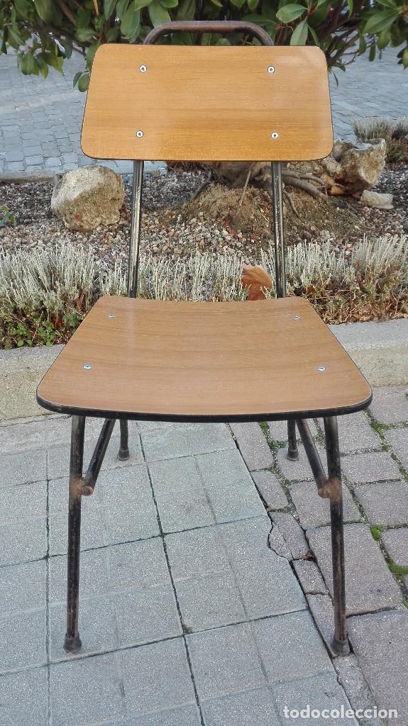 Antig&uuml;edades: Silla d&eacute;cada de los 50 , 60 - Foto 1