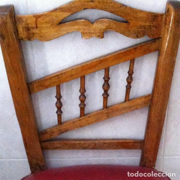 Antig&uuml;edades: Antigua silla roja - Foto 1