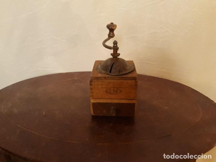 Antig&uuml;edades: Molinillo de cafe antiguo - Foto 1