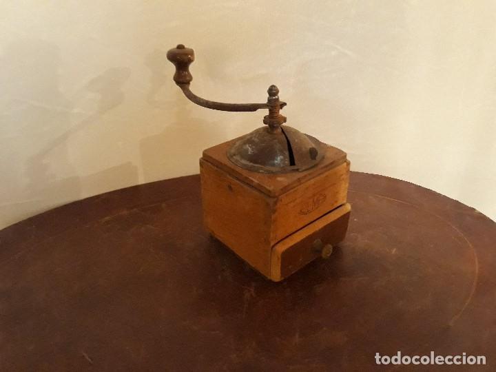 Antig&uuml;edades: Molinillo de cafe antiguo - Foto 3