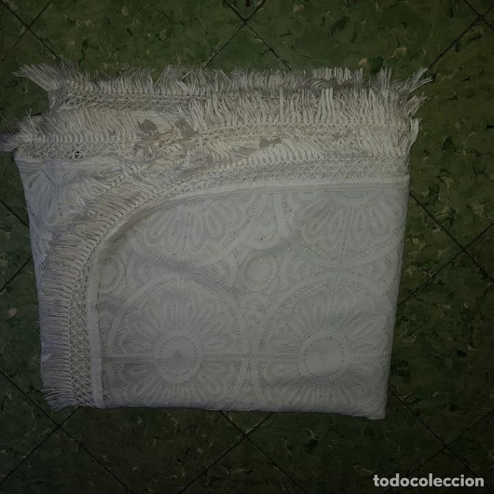 Antig&uuml;edades: Colcha antigua hecha a mano - Foto 17