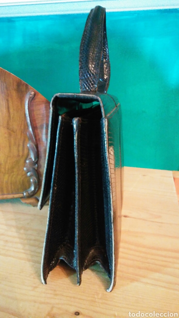 Antig&uuml;edades: Bolso imitaci&oacute;n de piel de serpiente. - Foto 2