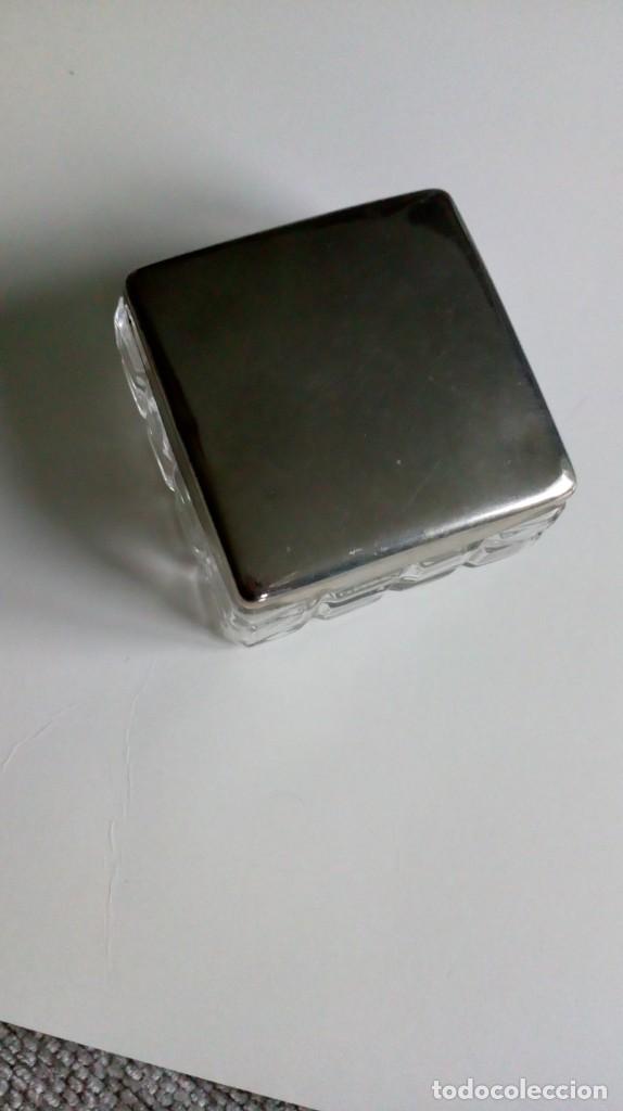 Antig&uuml;edades: Caja cristal y metal - Foto 11