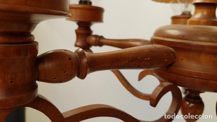 Antig&uuml;edades: Antigua lampara de madera - Foto 3