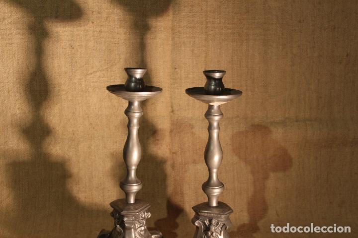 Antig&uuml;edades: PAREJA DE CANDELEROS DE ESTA&Ntilde;O - Foto 7