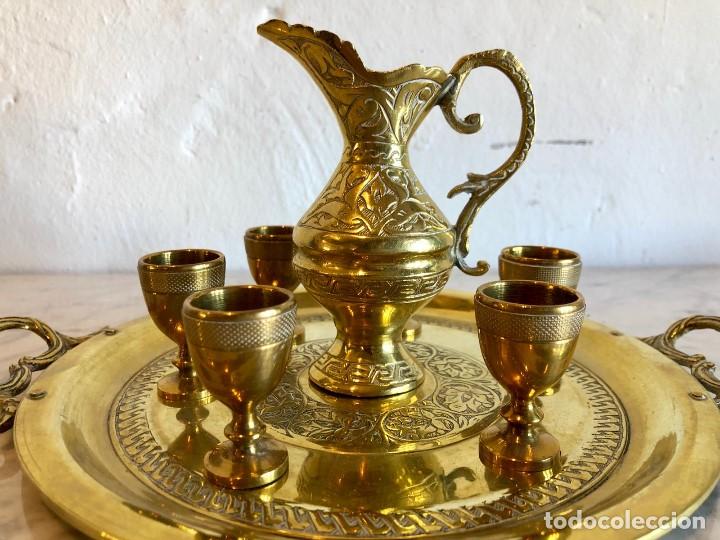Antig&uuml;edades: JUEGO DE LICOR EN BRONCE - Foto 1