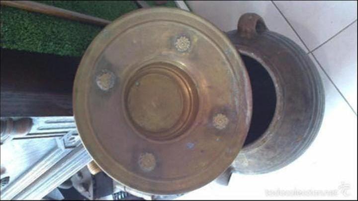 Antig&uuml;edades: cuenco , plato de laton con incrustaciones - Foto 1