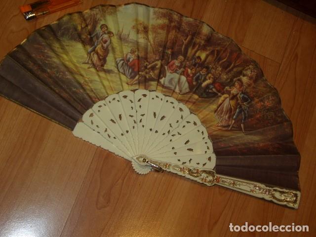 Antig&uuml;edades: ABANICO IMAGEN LITOGRAFIADA. - Foto 2