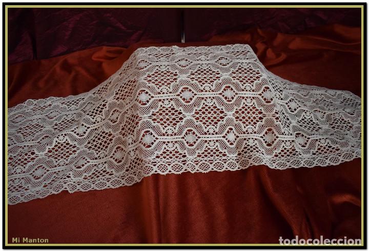 Antig&uuml;edades: Tapete beige bolillo - Foto 1