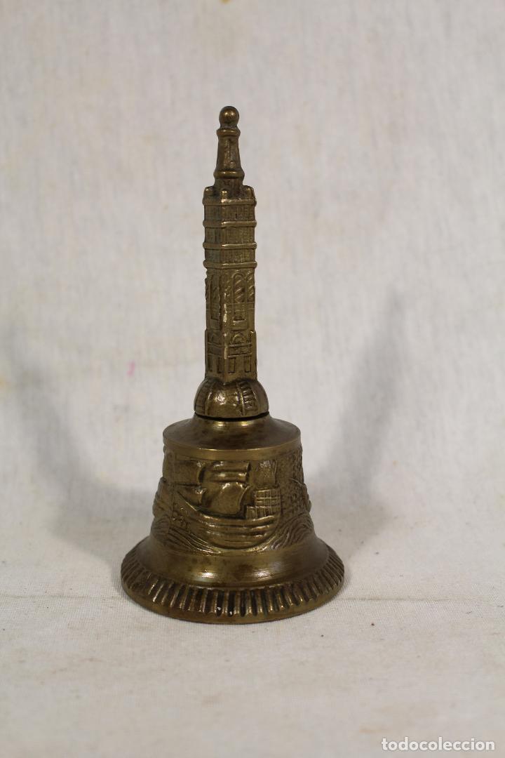 Antig&uuml;edades: campana de mano en bronce - Foto 1