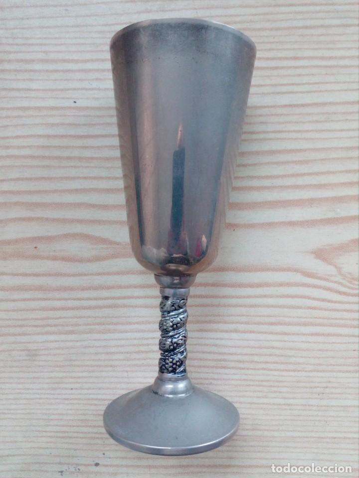 Antig&uuml;edades: 6 Copas Tipo Caliz Con Cuello Labrado - Foto 3