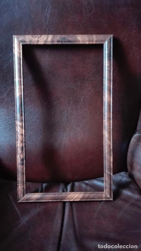Antig&uuml;edades: Marco marmoleado de madera - Foto 1