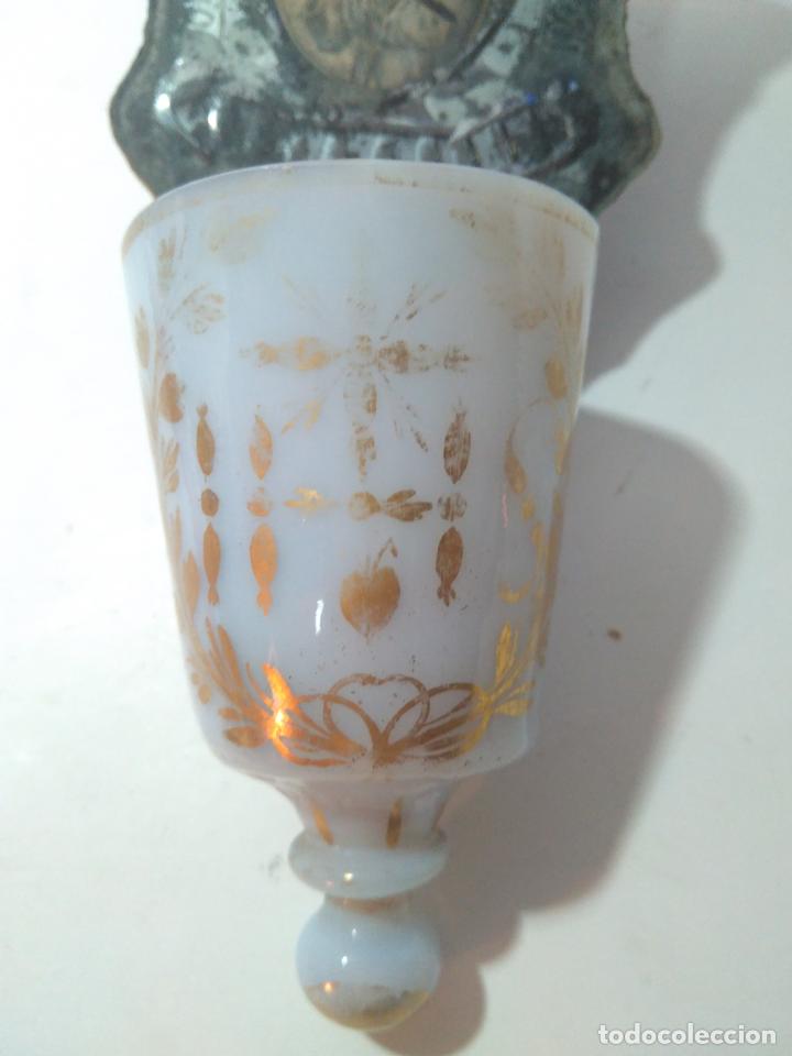 Antig&uuml;edades: Benditera de opalina y cristal La Granja. s.XVIII. 23x10cm - Foto 3