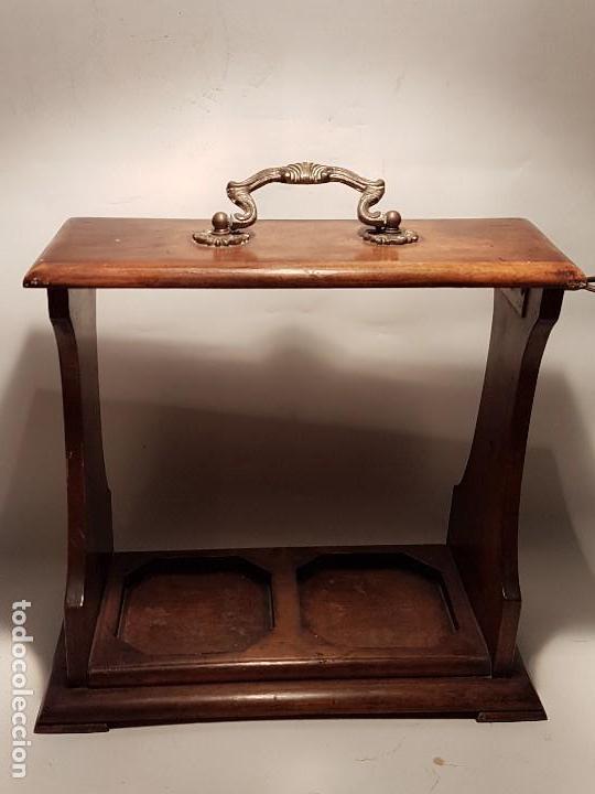 Antiguidades: ANTIGUO MUEBLE PARA GUARDAR BOTELLAS FF.SG.XIX. NOGAL CON LLAVE