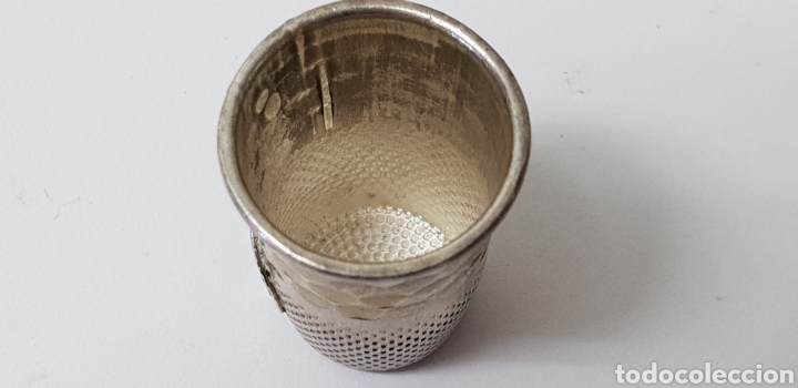 Antig&uuml;edades: Dedal de plata de ley con la Virgen del Pilar - Foto 2