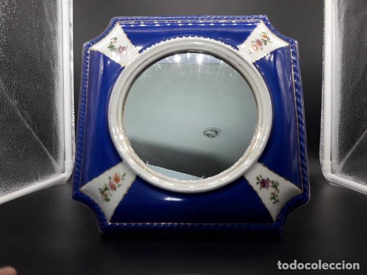 Antig&uuml;edades: Marco con espejo porcelana - Foto 1