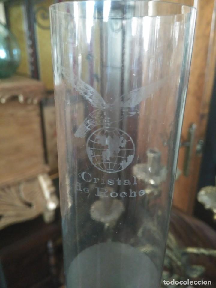 Antig&uuml;edades: Antiguo quinqu&eacute; con cristal de roche - Foto 4