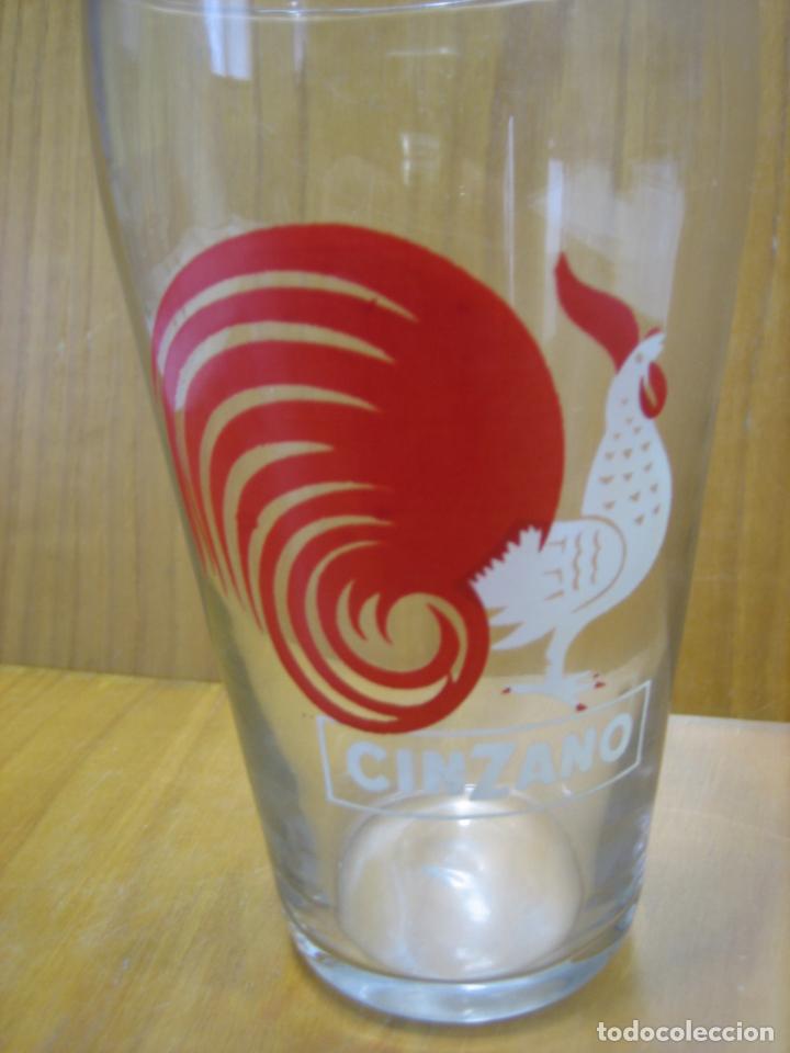 Antig&uuml;edades: Antiguo vaso de bebida Cinzano - Foto 5