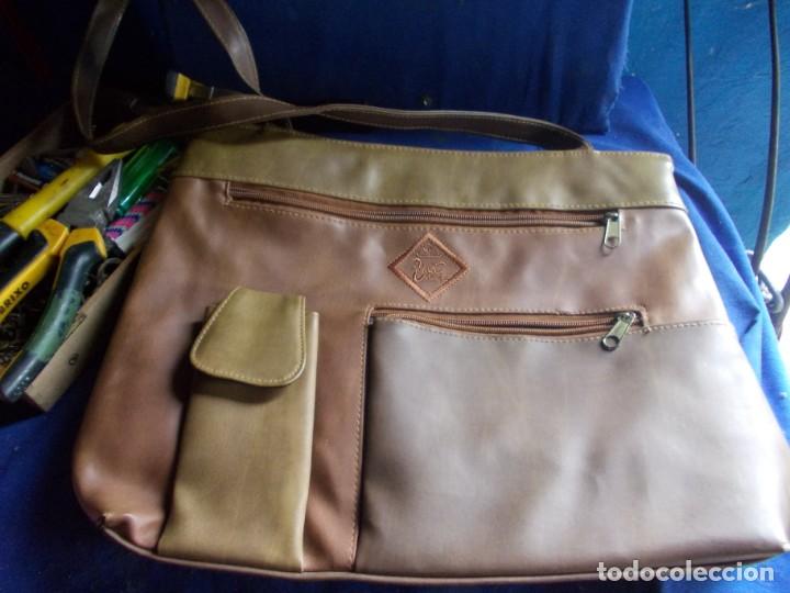 Antig&uuml;edades: bolso de chica - Foto 1
