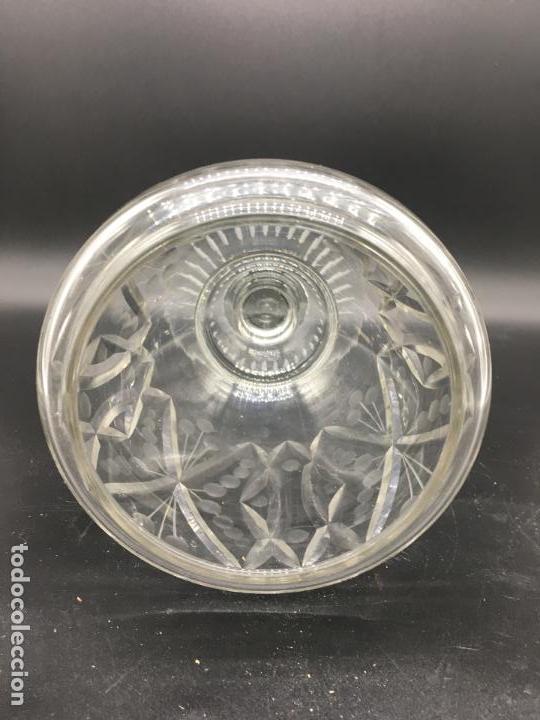 Antig&uuml;edades: Bombonera de cristal tallado - Foto 3