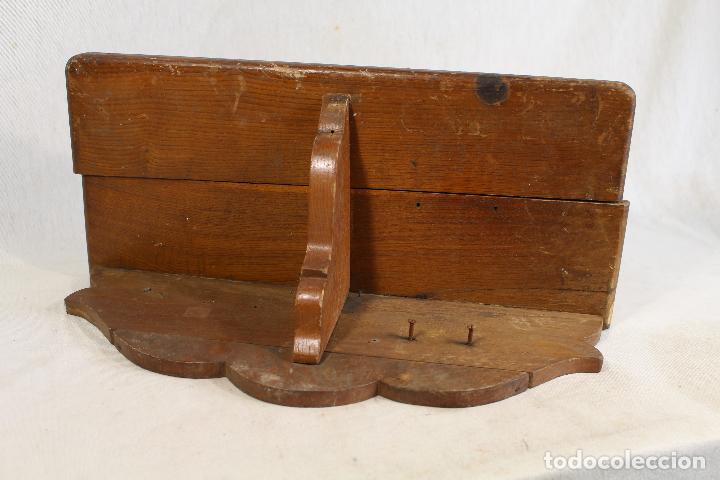 Antig&uuml;edades: mensula - repisa antigua de madera - Foto 2