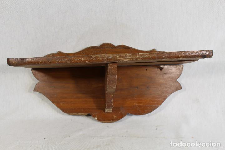 Antig&uuml;edades: mensula - repisa antigua de madera - Foto 3