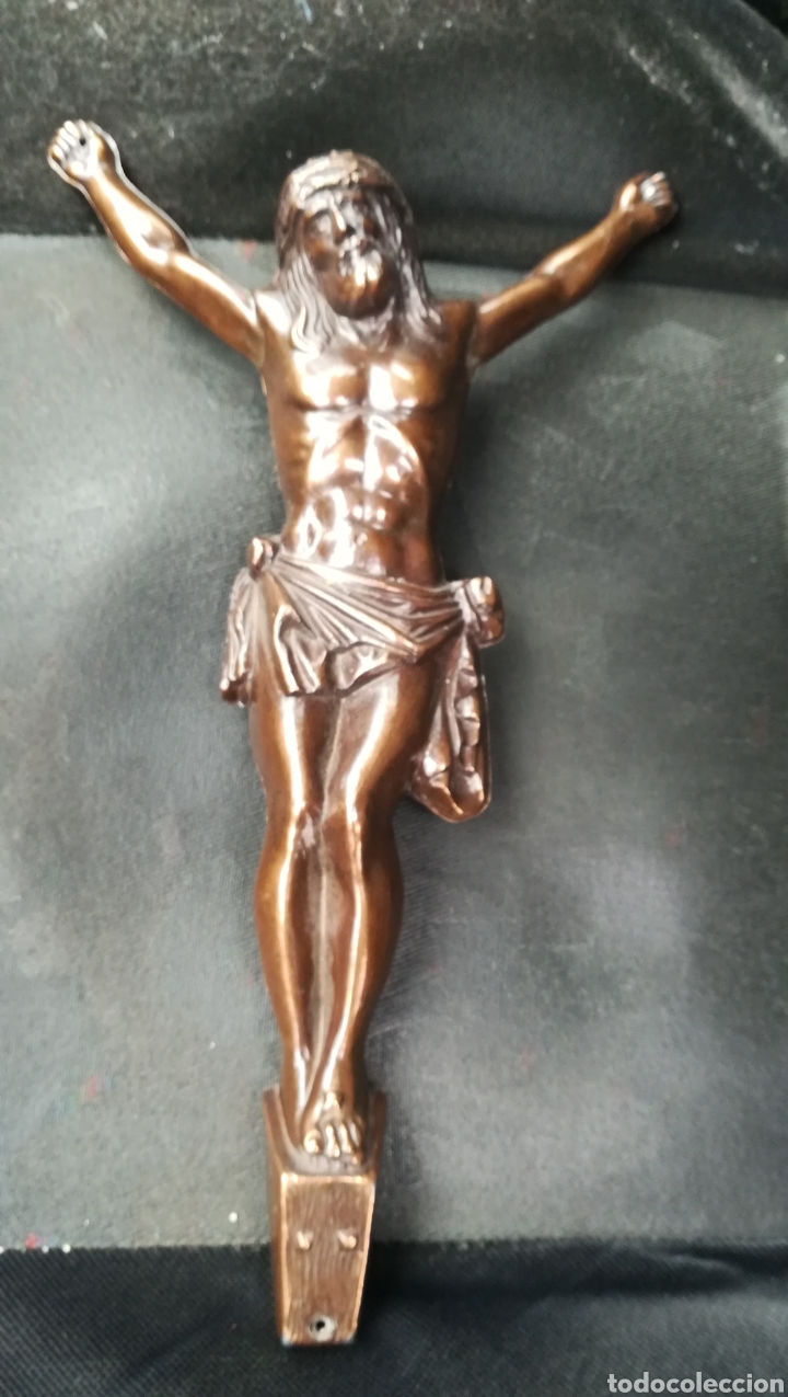 Antig&uuml;edades: Cristo de cobre - Foto 1