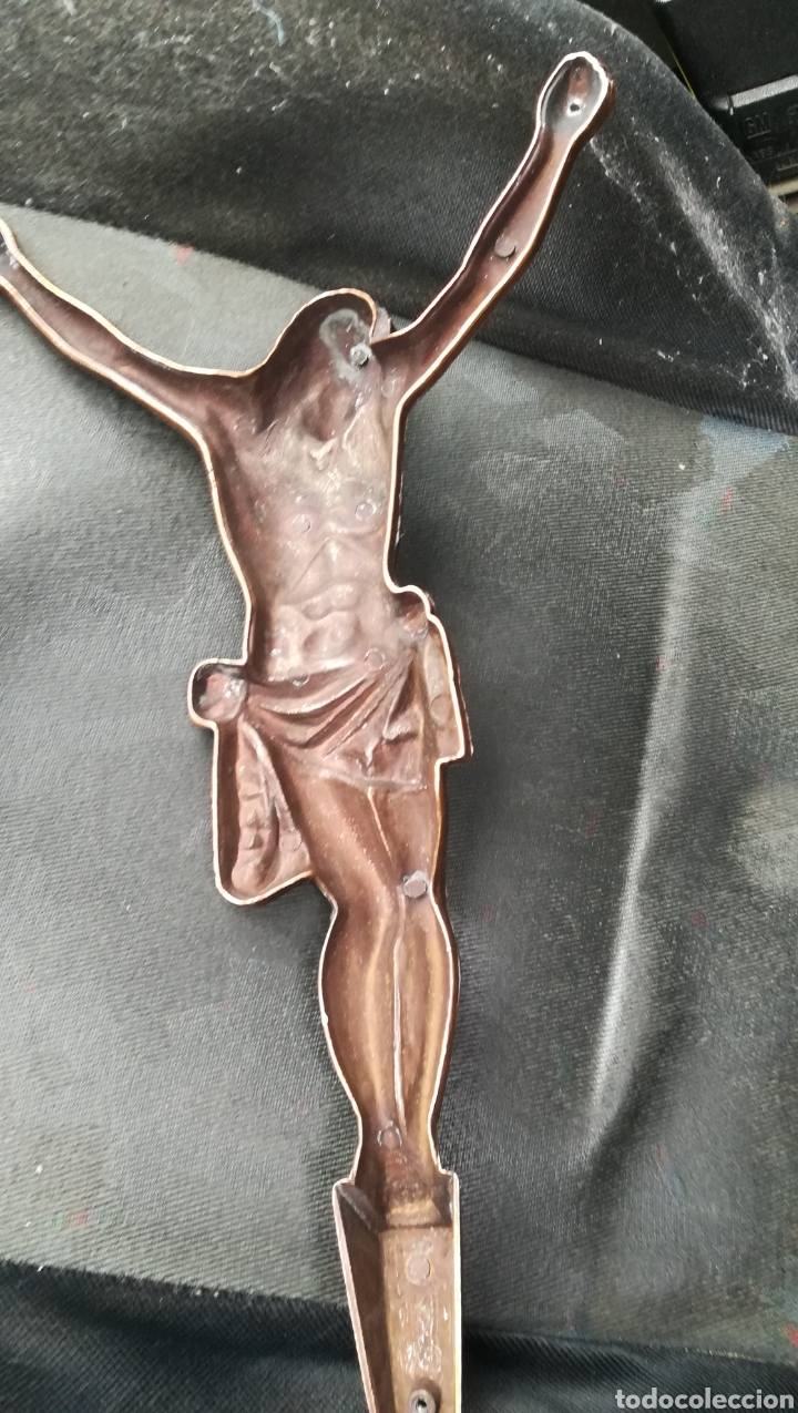 Antig&uuml;edades: Cristo de cobre - Foto 3