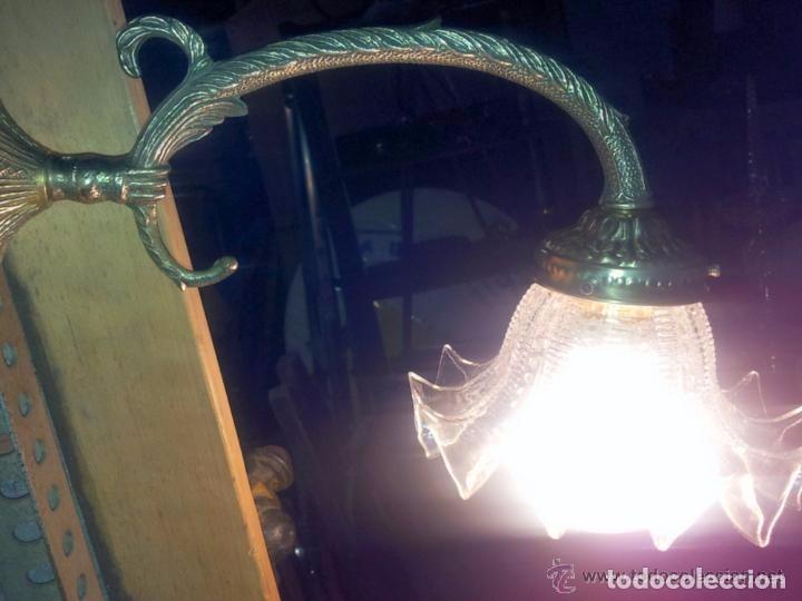 Antig&uuml;edades: APLIQUE BRONCE UNA LUZ - Foto 2