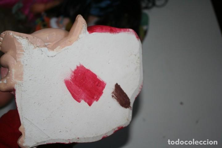 Antig&uuml;edades: figura de ni&ntilde;a sentada - Foto 5