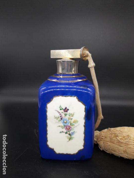 Antig&uuml;edades: Perfumero de porcelana - Foto 2