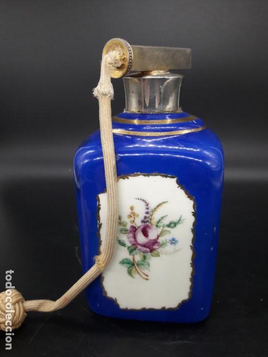Antig&uuml;edades: Perfumero de porcelana - Foto 3