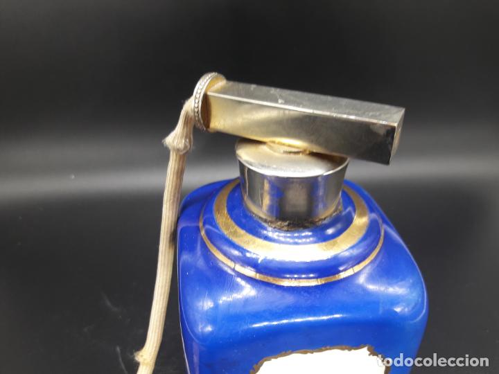 Antig&uuml;edades: Perfumero de porcelana - Foto 5