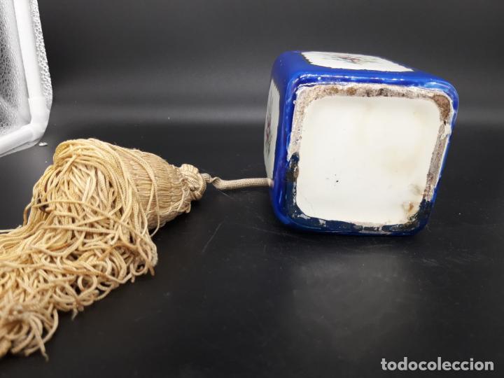 Antig&uuml;edades: Perfumero de porcelana - Foto 6