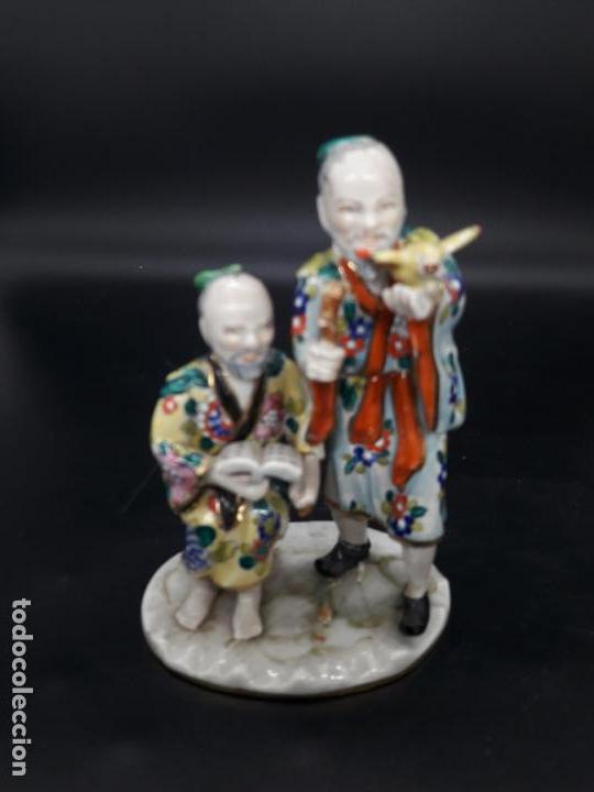 Antig&uuml;edades: Figura de porcelana - Foto 1