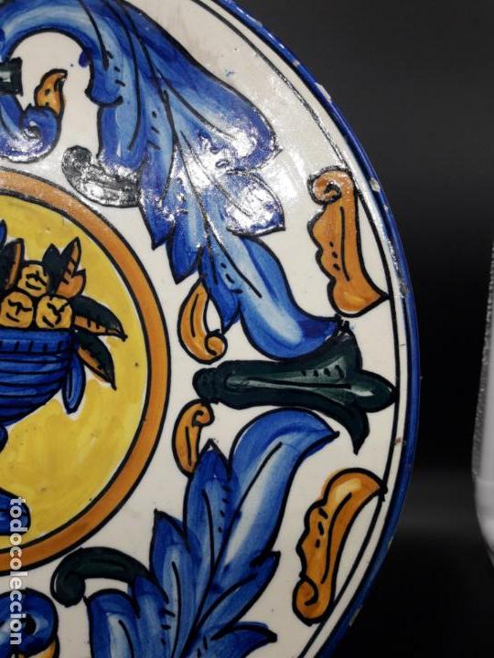 Antig&uuml;edades: Plato de cer&aacute;mica decorado - Foto 4