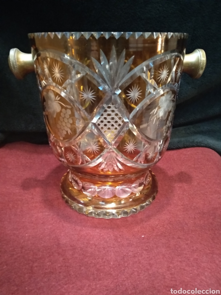 Oggetti Antichi: Cubitera de cristal tallado, gran tama&ntilde;o 23cm alto, 19 cm de diametro