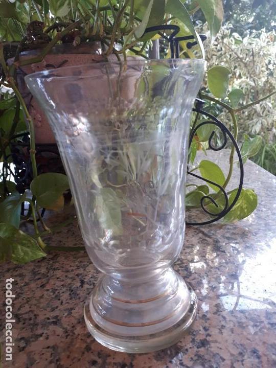 Antig&uuml;edades: antiguo jarron o florero - Foto 1