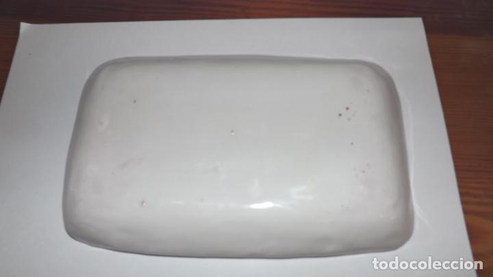 Antig&uuml;edades: BANDEJA de ceramica toledana - Foto 2