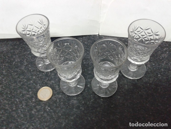 Antig&uuml;edades: CUATRO ANTIGUAS MINI COPAS - Foto 2