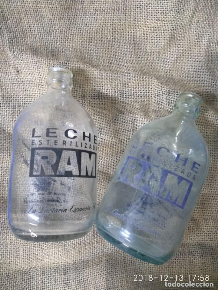 Antig&uuml;edades: Botellas vidrio Ram - Foto 2