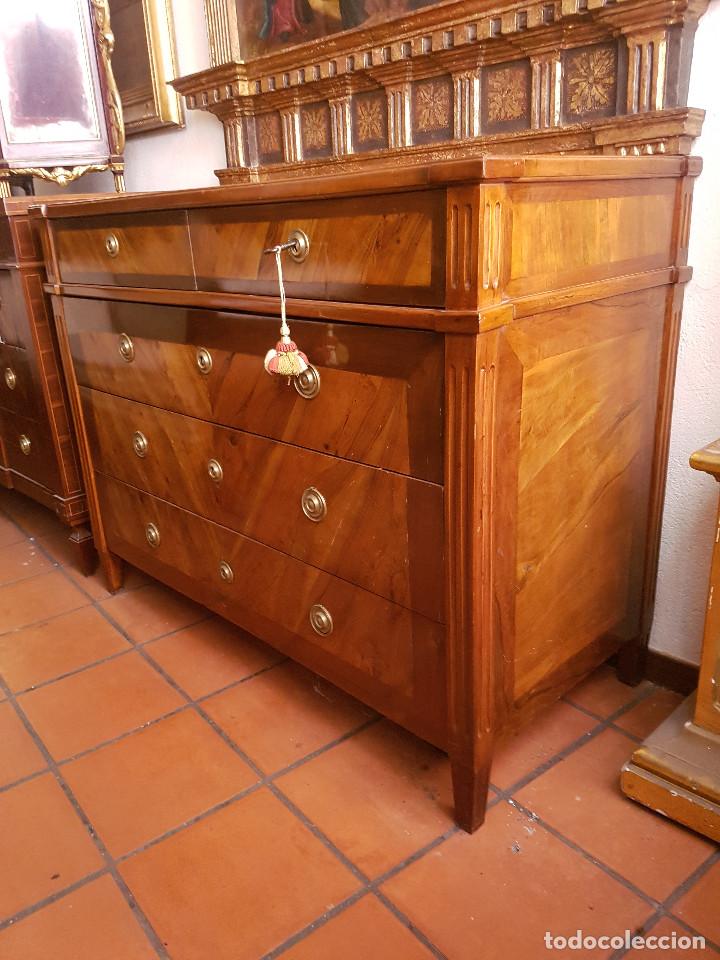 Antig&uuml;edades: Comoda, cajonera Carlos IV - Foto 2