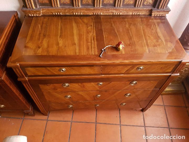 Antig&uuml;edades: Comoda, cajonera Carlos IV - Foto 4