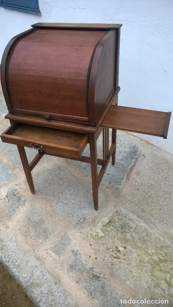 Antig&uuml;edades: Escritorio de madera - Foto 3