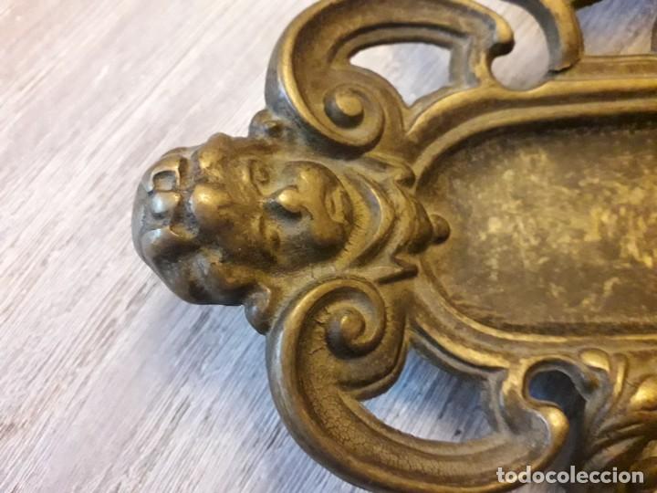Antig&uuml;edades: Escriban&iacute;a de bronce - Foto 2