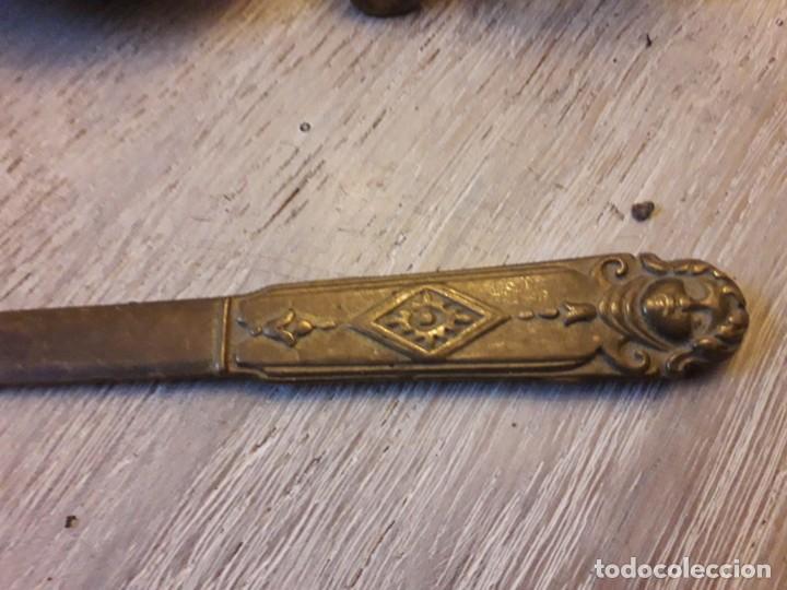 Antig&uuml;edades: Escriban&iacute;a de bronce - Foto 3
