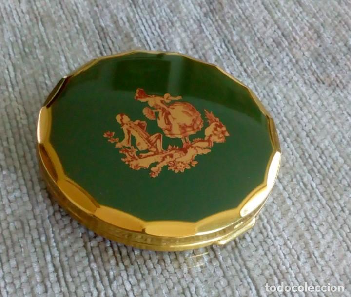Antig&uuml;edades: Antigua polvera verde-dorado - Foto 1