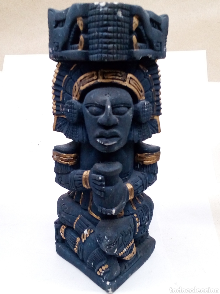 Antig&uuml;edades: Figura Azteca en Cemento - Foto 1